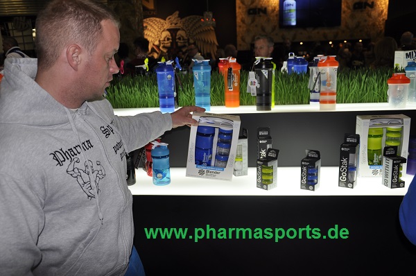 Blender Bottle Gostack mit Pharmasports David,Netzeband.